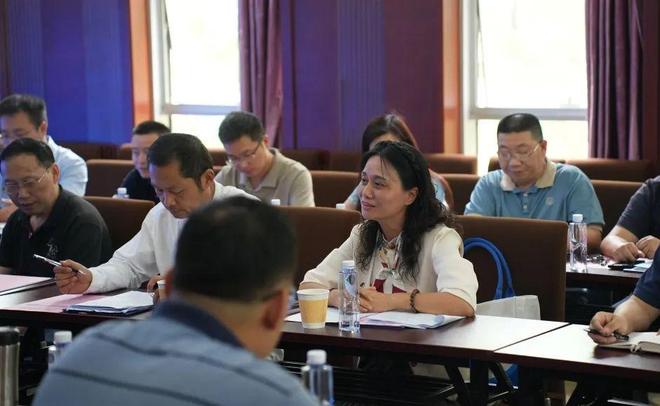 办第九个全国科技工作者日活动暨分支机构秘书长交流会pg电子娱乐平台【致敬科技工作者】四川省电子学会举(图3)